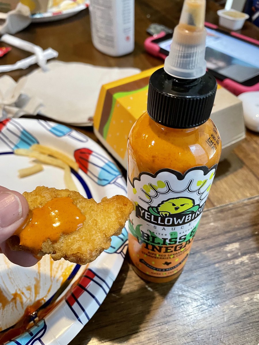 ActiveGlutes's tweet photo. I’m basically on ⁦@firstwefeast⁩ Hot Ones rn. Another banger from ⁦@YellowbirdSauce⁩ in this special edition- sweet and acidic strawberry, spicy, sour vinegar base and a bit of umami from the coconut. #flockyes #spicy #classy https://t.co/NMOaaNby7i