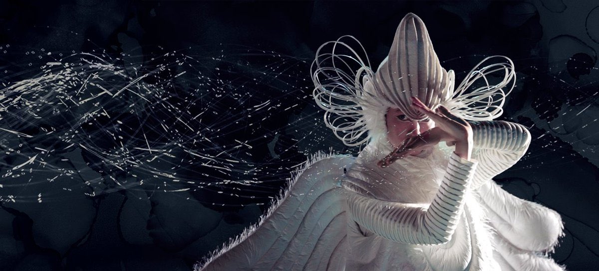StefSimanowitz's tweet photo. 3/. The play, @PMythosphere, “is made up of all the stories, theories &amp; beliefs, legends, myths &amp; hopes on Earth. They’re constantly growing &amp; moving as people invent new tales to tell or find new things to believe.”

The first half is a truly beautiful piece of theatre/art. https://t.co/08D4XfD6xZ