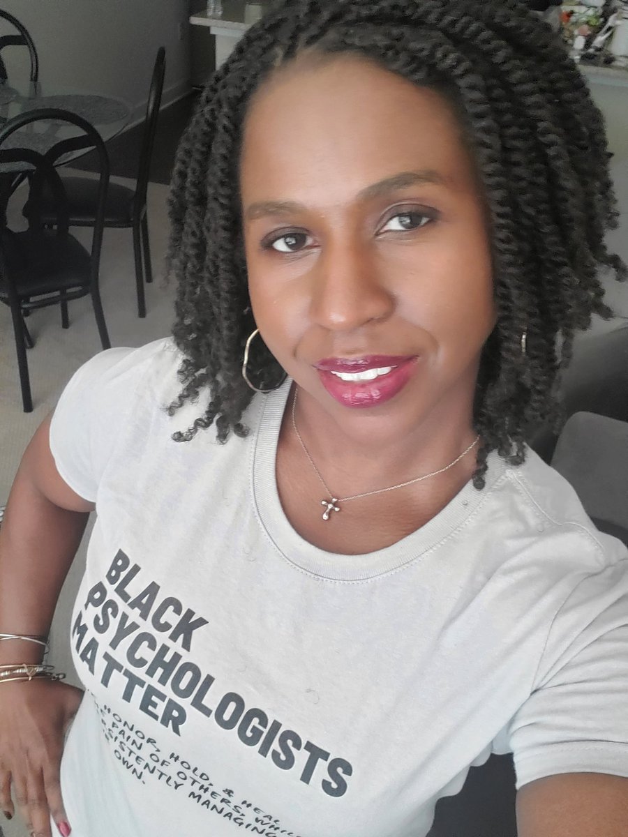 Hey @BlackInMH fam! 👋🏾 I'm Celeste Malone, associate professor of #schoolpsychology at @HowardU and president-elect of @nasponline. I research multicultural & social justice training in SP, culturally responsive school MH, & diversification of the profession. #BIMHRollCall