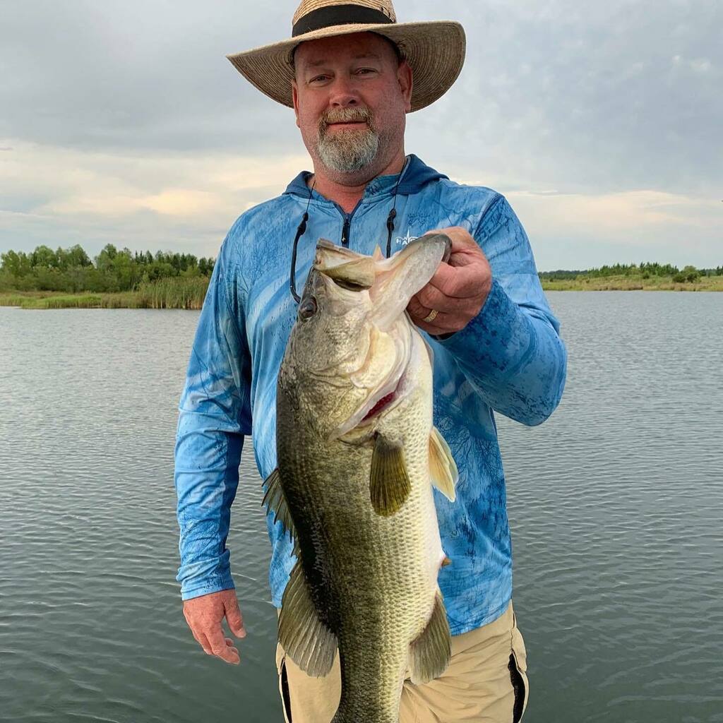 CnRelease's tweet photo. Did you ever wish for twins?  Triplets?  Holy Moley. 

🏈🐟🐴
#fishdonkey https://t.co/e5A8Fn8PdY https://t.co/dTVeeSADBx