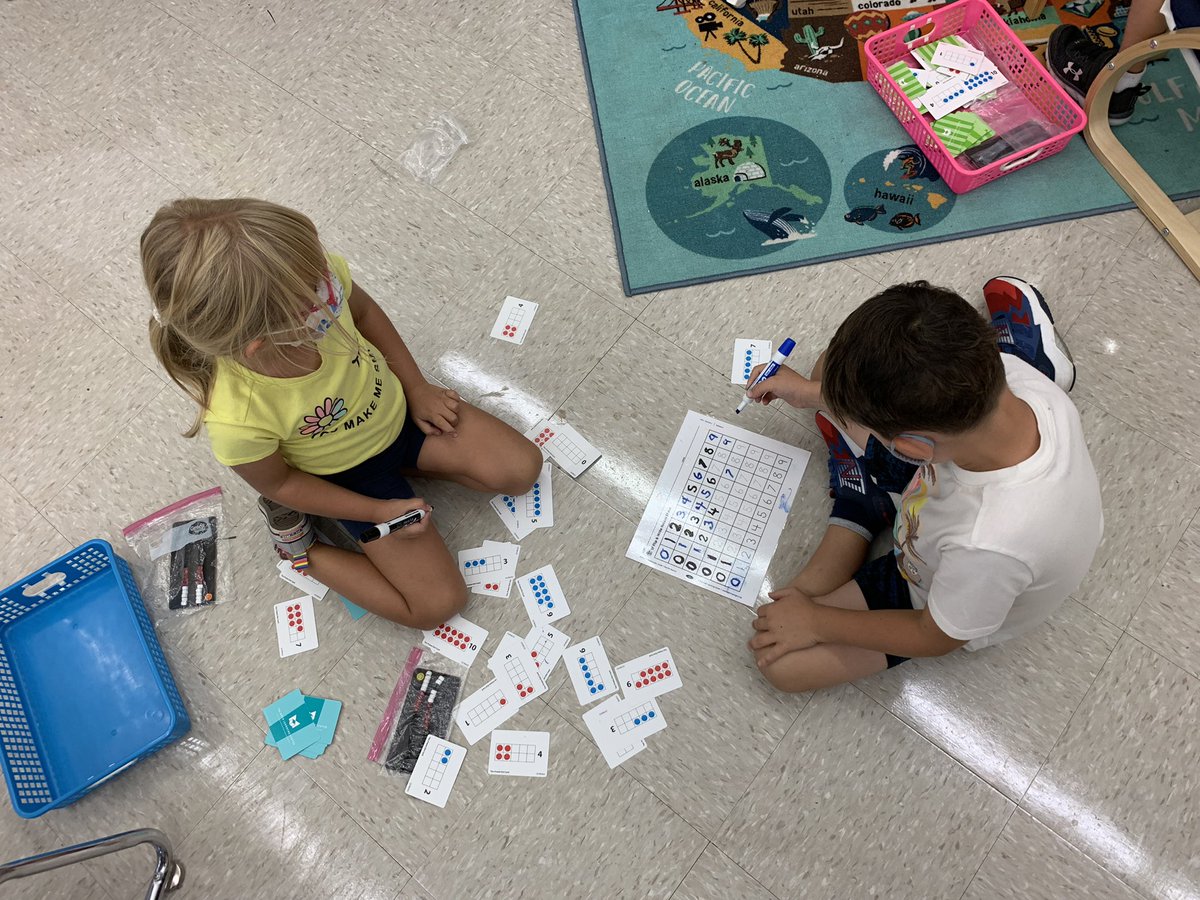 hes_smcps's tweet image. Mrs. Colao’s first grade mathematicians hard at work today!