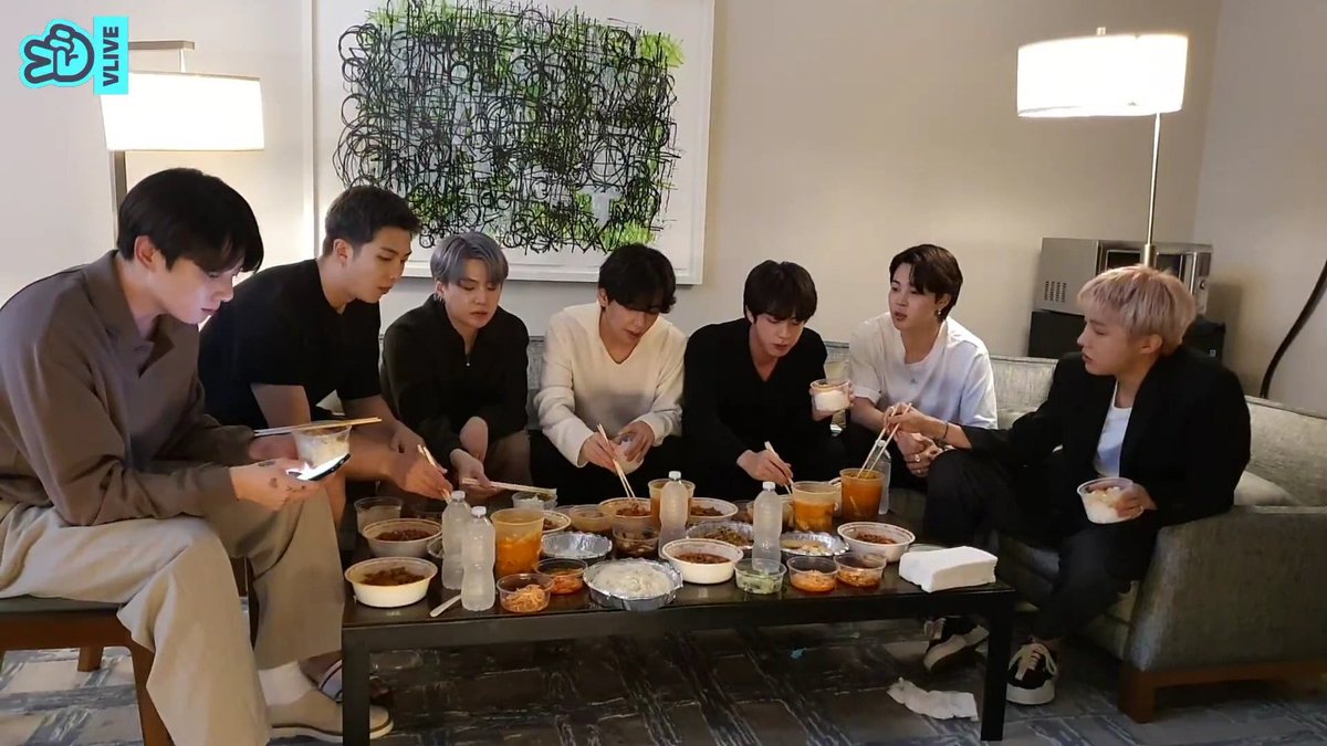 ZER0XBLACK's tweet photo. 💜 @BTS_twt https://t.co/VwOfkDUFhJ