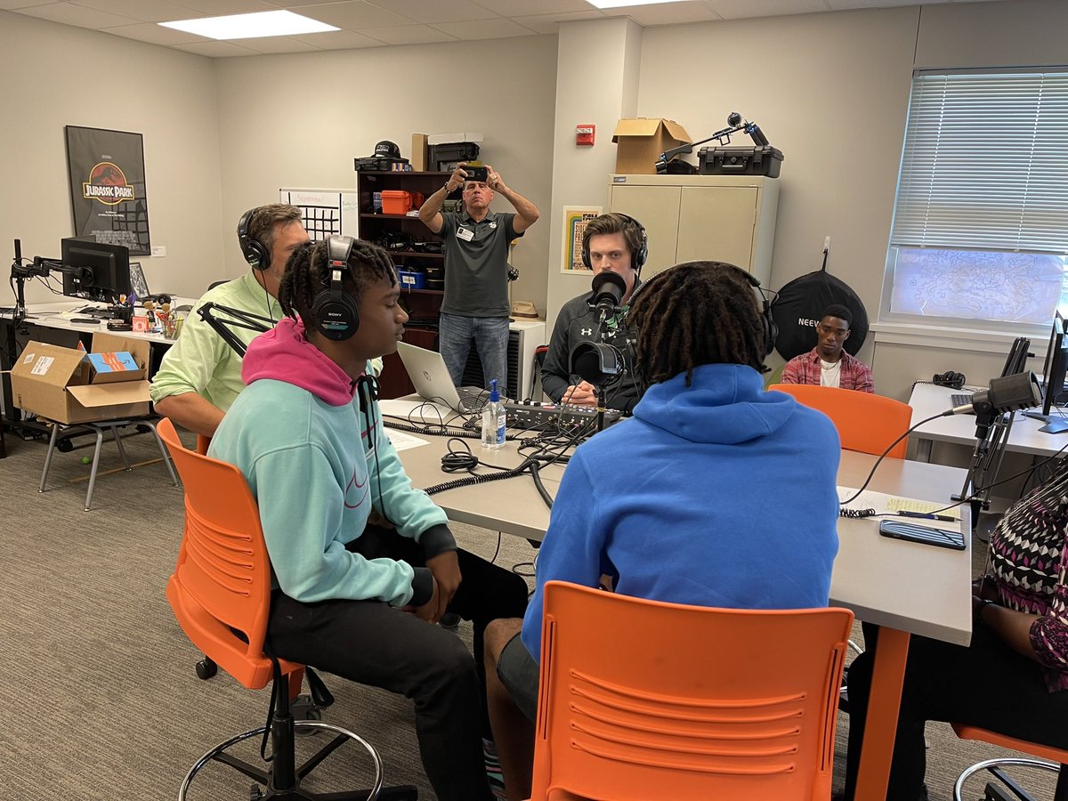 NorthForneyBB's tweet photo. A couple of our seniors representing @TrueNorth_Hoops on the #One2Six podcast today.
@WellsZavion @MarcusGlisper
@ForneyAthletics @NFHS_TrueNorth @coachpatton40 @Jakeperry59 https://t.co/aIy19gqKUa