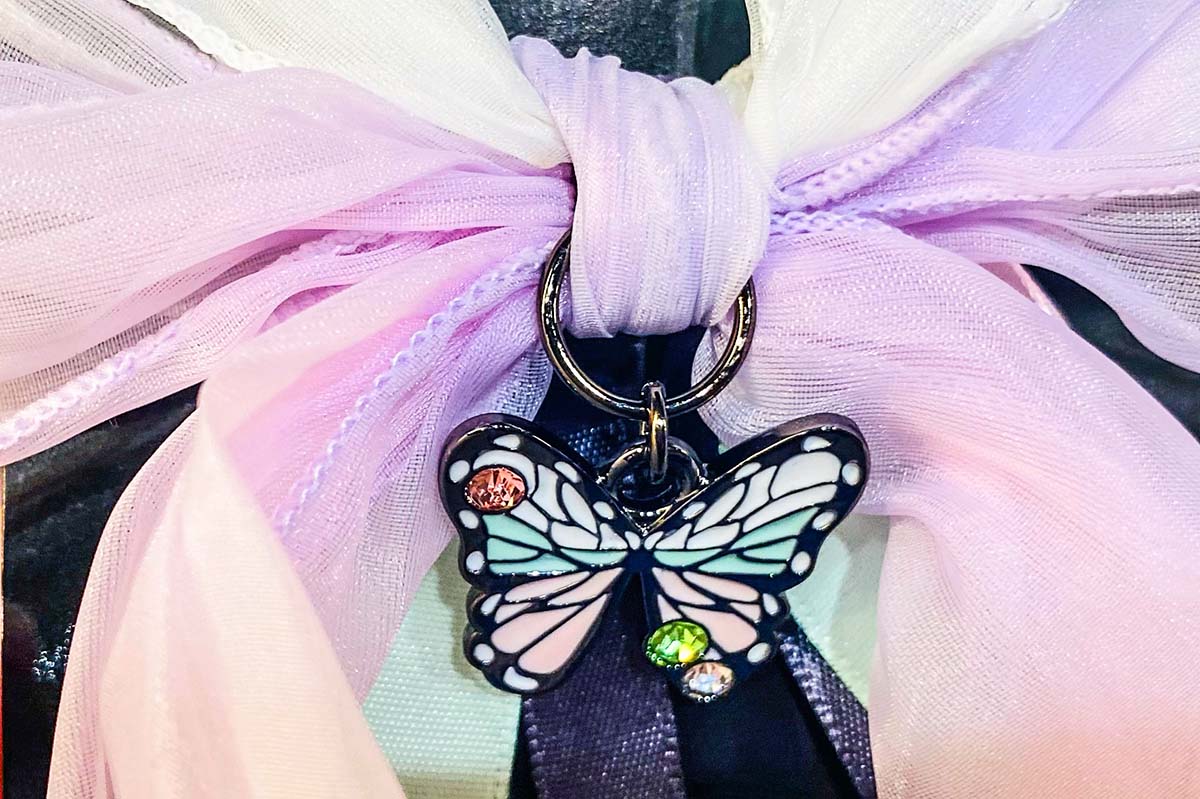 胡蝶しのぶ ヘアクリップと 胡蝶の髪飾りをイメージしたイヤーカフ