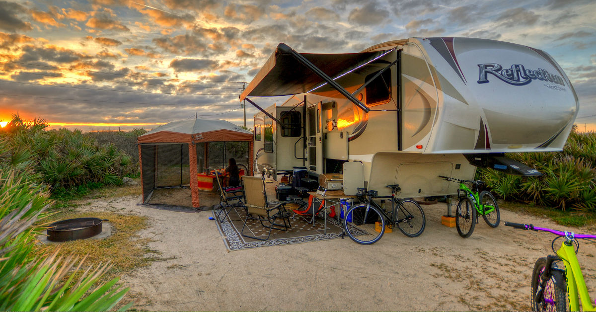 SmoreRVTours's tweet photo. Inspiring #Camping #campinglife  #FifthWheels https://t.co/VF2GxehI5n