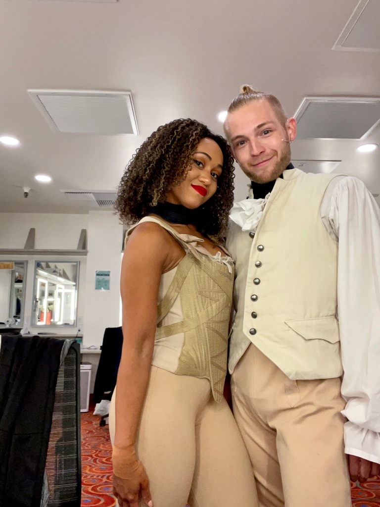 mrpatrickg's tweet image. Talk less. Smize more 😉 Woman 4 and Man 2 reporting for duty. 

Let’s go week three!

#AngelicaTour #HamiltonMusical #HamilTour