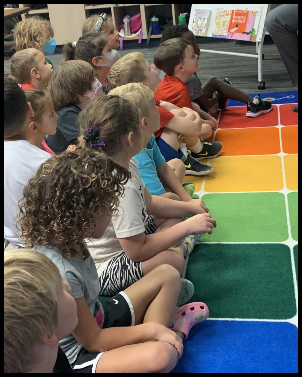 CourtneyHass1's tweet photo. Thank you @KStroyPhD for being our Mystery Reader today! The kids have already asked when you are coming back! 💙❤️💙
#bettertogether  #iloverockwallisd
#OurCommunityOurKids 
@gheagles @ebeling4u https://t.co/MemG7SpQmf