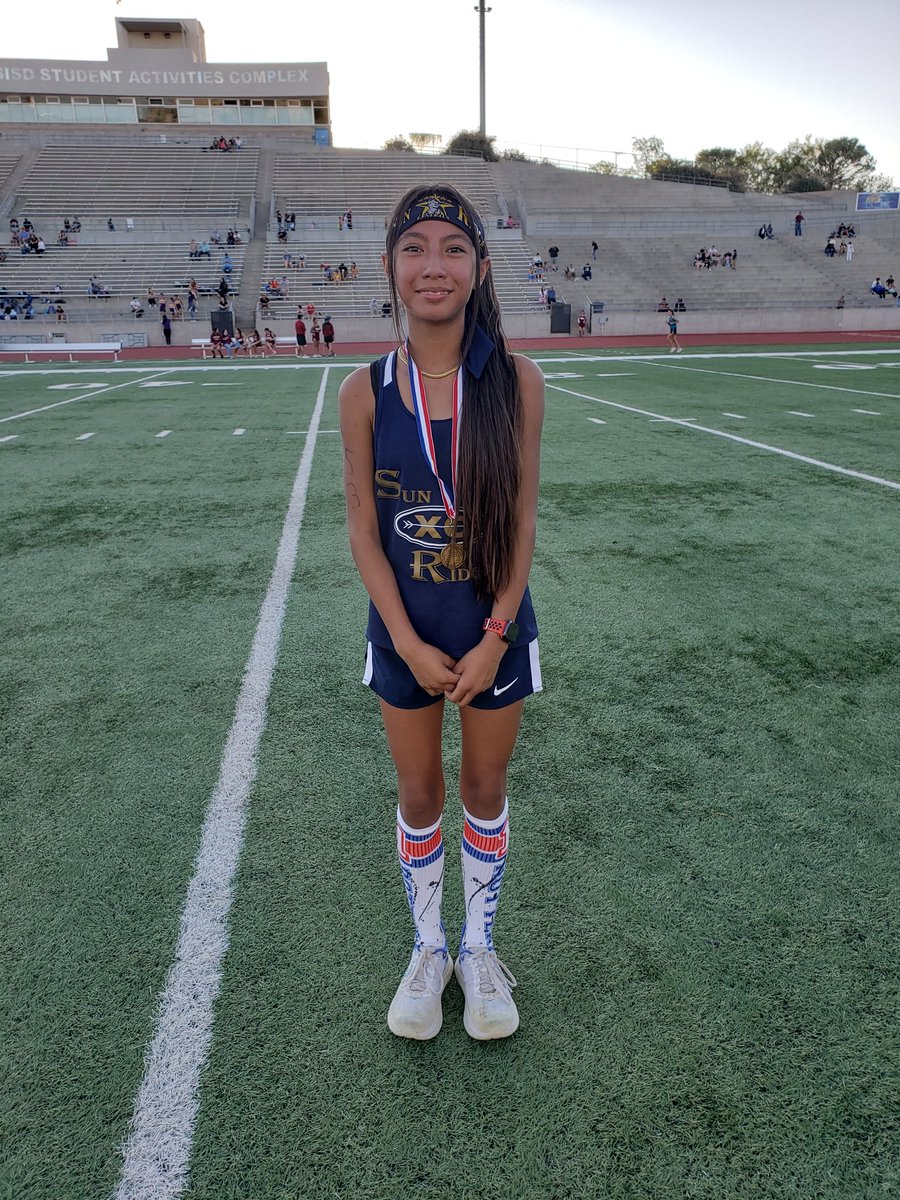 gary79938's tweet photo. The faster 7th grade girl in SISD...... #GENERALSROCK... https://t.co/o9yzJW3Y7L