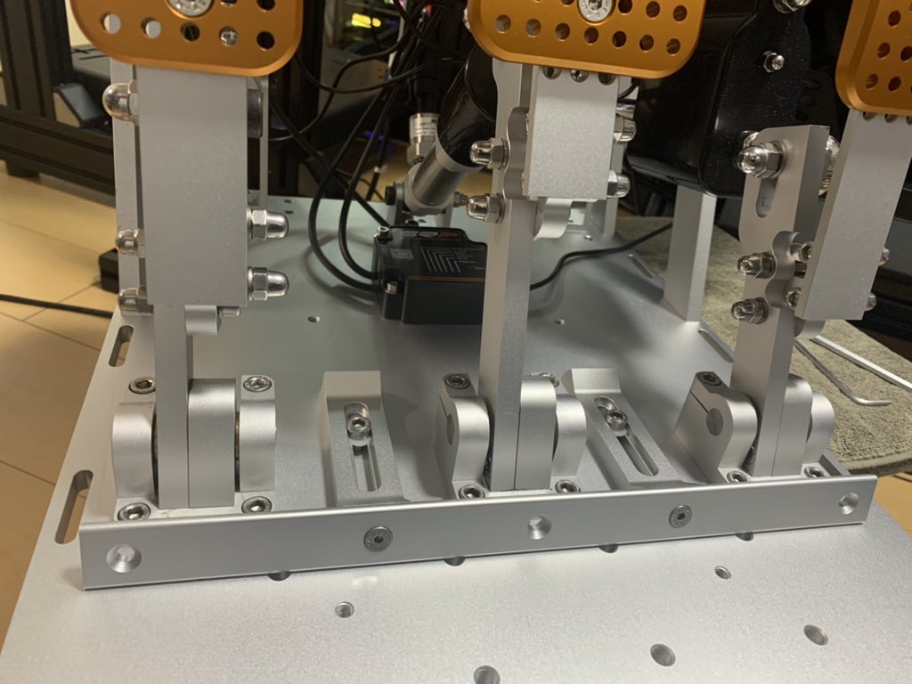 SRP-RT"ベースヒールレスト"🚘もなかなか好評の様で最近はセットで買われる方が多いみたいです🍀*゜

最初、どうかなー？と思ったんですけど結果的にお気に召したみたいで良かったです☀️
(๑´ㅂ`๑)笑笑