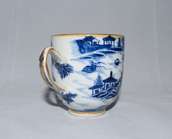 GaileGP's tweet photo. New artwork for sale! - "18th Century Blue and White Cup Coffee Can - Chinese Export - decorative handle" - https://t.co/X44hBdyBvp @fineartamerica https://t.co/ssL1qlSlGE