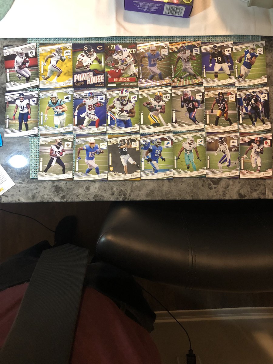 CardsgaloreH's tweet photo. @soft_toss_lefty $1 each PWE, minis .50 cents https://t.co/YVhIvLZX2h