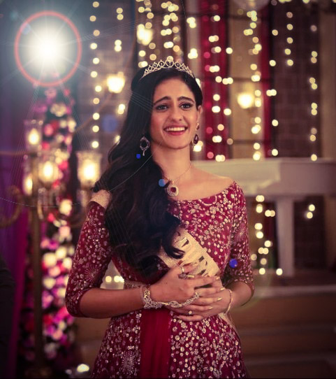 _Rittika__'s tweet photo. #GhumHaiKisikeyPyaarMeiin

AYESHA SINGH HITS 700K

#AyeshaSingh #ayeshain https://t.co/k6oLbfTNQd