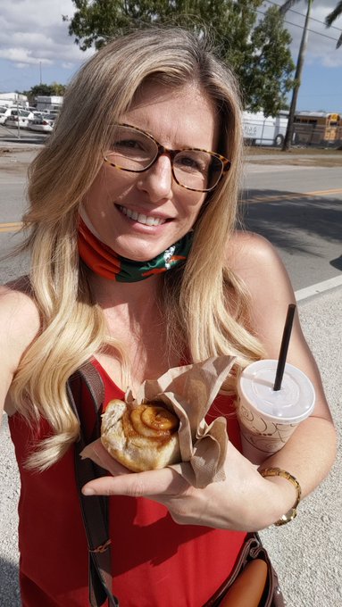 Want to help Step Mom Out? You know I can pay you back. https://t.co/WAcErqITqs https://t.co/kcPAZOi<a href="/tag/mvsales"class="tags"><span>#mvsales</span></a>