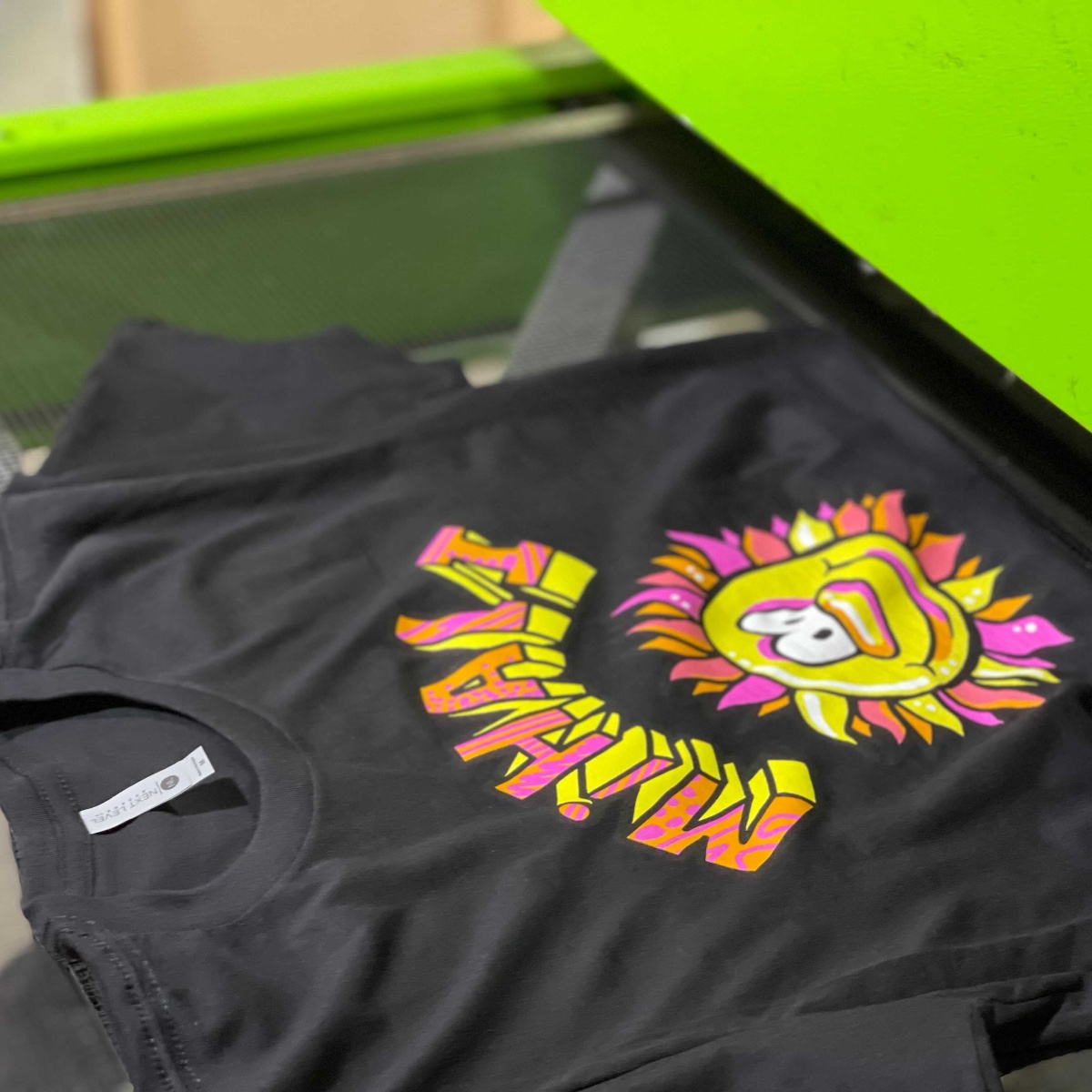 soundscapemerch's tweet image. Check out these tees for Mihali with custom-printed size tags!

MihaliMusic.com

#screenprintedtees #customscreenprinting