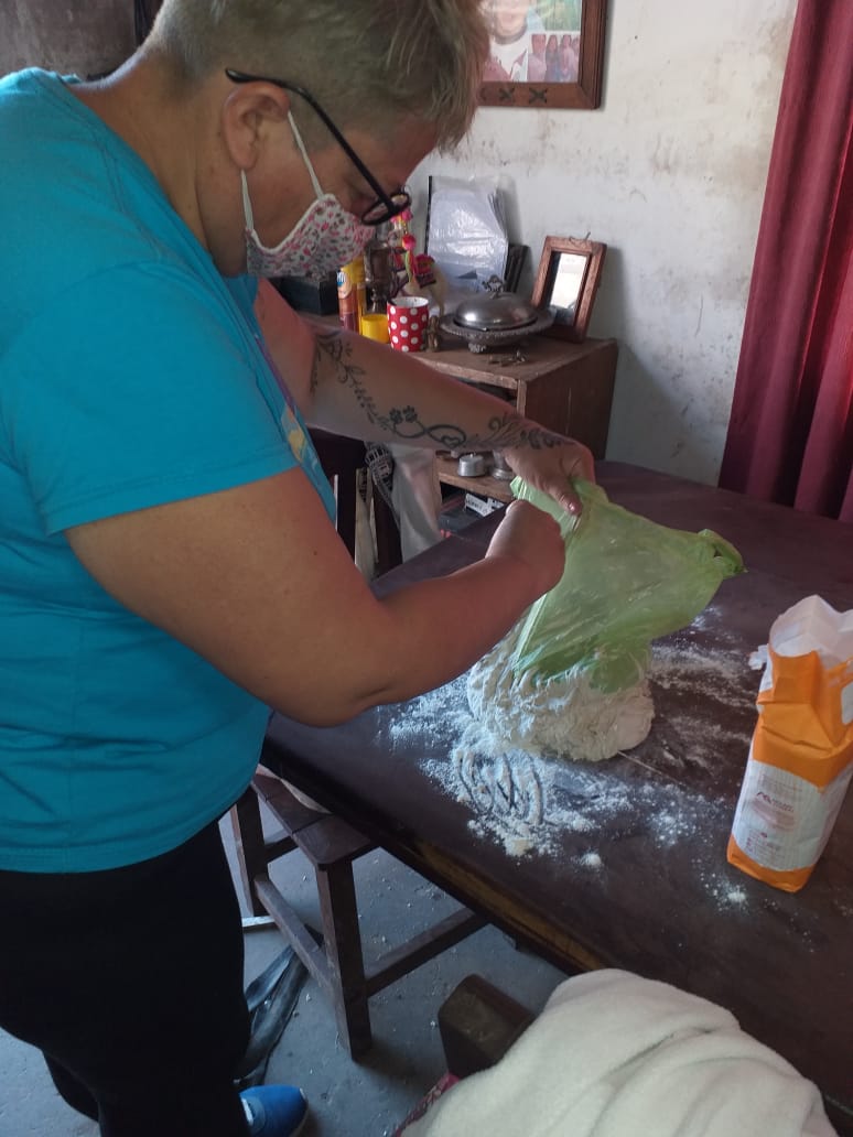 argento12's tweet photo. Trabajando en el merendero https://t.co/Ro5xaFItRr