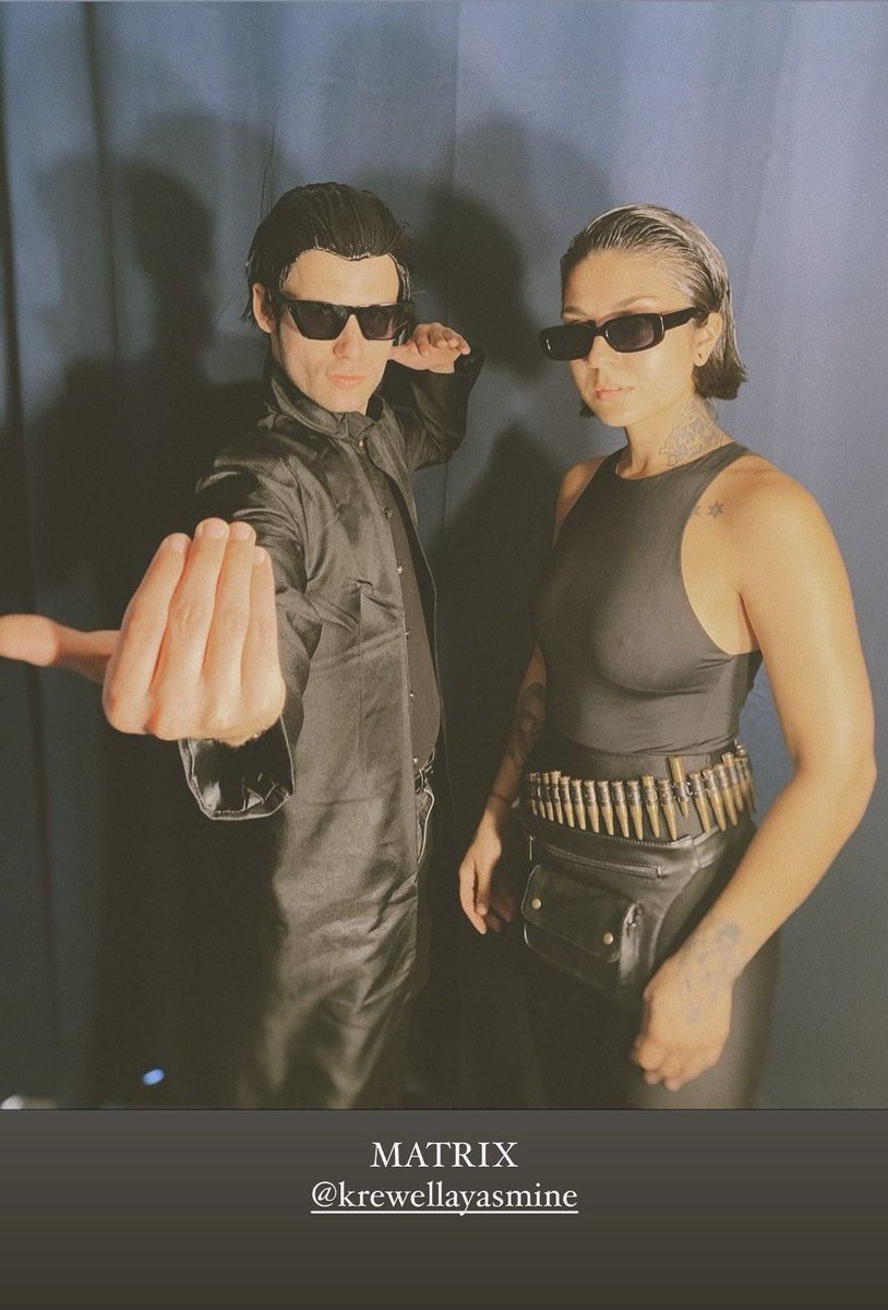 .<a href="/devinoliver/">Devin Oliver</a> on Instagram Stories with <a href="/krewellayasmine/">Yasmine</a> 

- Obsessed with them 🤩❤