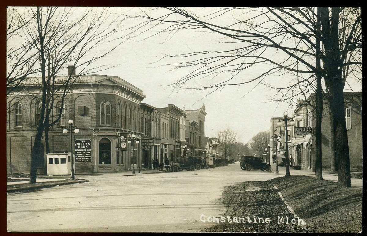 MichiganHist's tweet photo. Main St in Downtown Constantine - ca. 1917 (ebay)
#ConstantineMI #StJosephCounty https://t.co/mYFPMZeQra