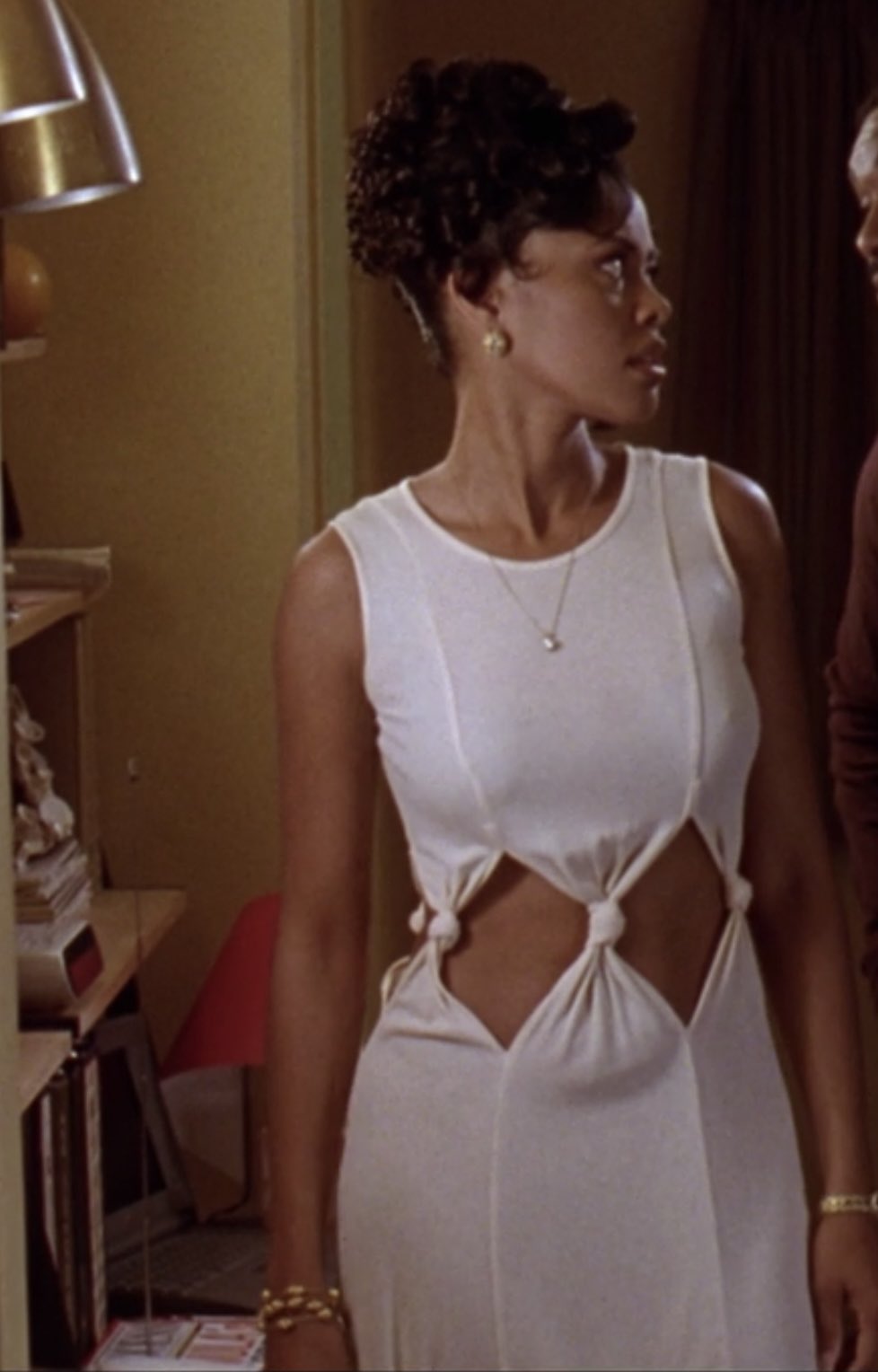 e on X lela rochon had the best outfits in waiting to exhale https t VEJbUjpiYq X