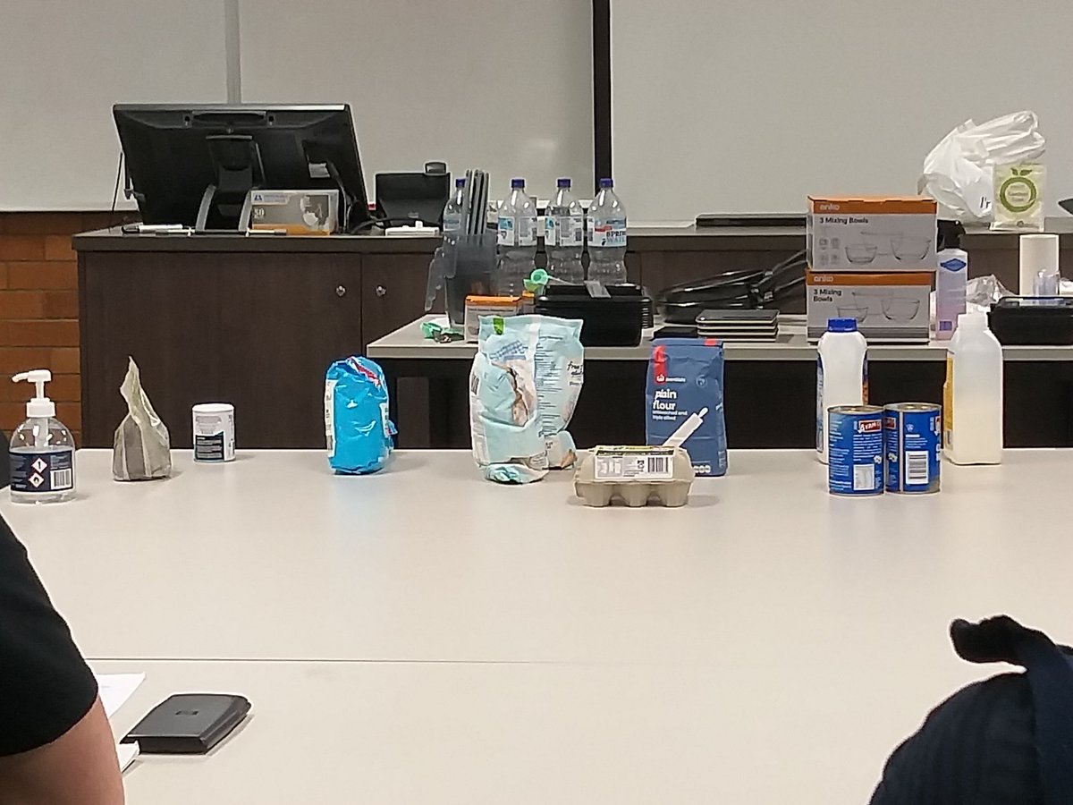 DrPollyBurey's tweet image. #Pancake science has had a great start today. @askafoodtech is leading us in a reformulation exercise focusing on allergen replacement (1/n)