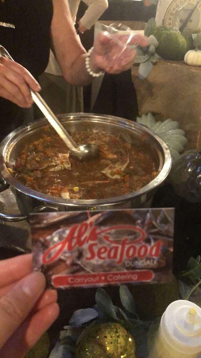 CITYpeekBalt's tweet image. #CrabCake Challenge! What a view from thr @LaurelPark #Ballroom #VIPsection good eats from @AlsSeafood too! @jessskimm  @WineCountryMuse @NFFF_News supporting @FireHeroFamily