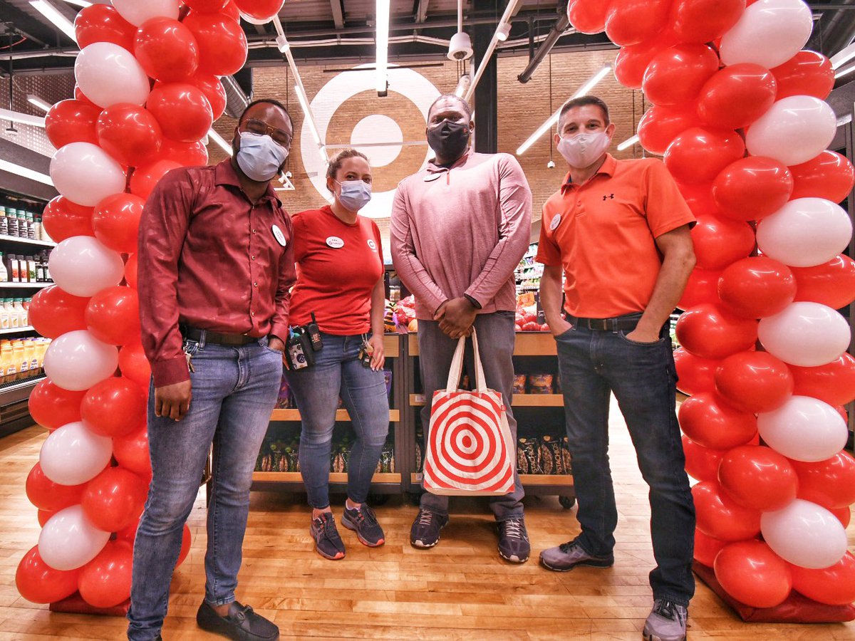 garmtgt's tweet photo. Historic day celebrating with the team at our VIG event for @Target new campus location in Ann Arbor, MI! Congratulations @JameSS_ETL @aleahmarie19 @TargetCher #GoBigBlue #teamtarget #G195JoySquad https://t.co/VBvrLjkgXe