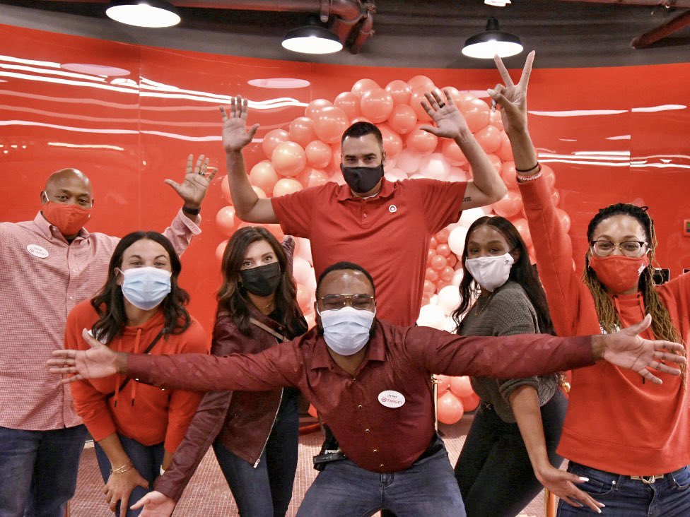 garmtgt's tweet photo. Historic day celebrating with the team at our VIG event for @Target new campus location in Ann Arbor, MI! Congratulations @JameSS_ETL @aleahmarie19 @TargetCher #GoBigBlue #teamtarget #G195JoySquad https://t.co/VBvrLjkgXe