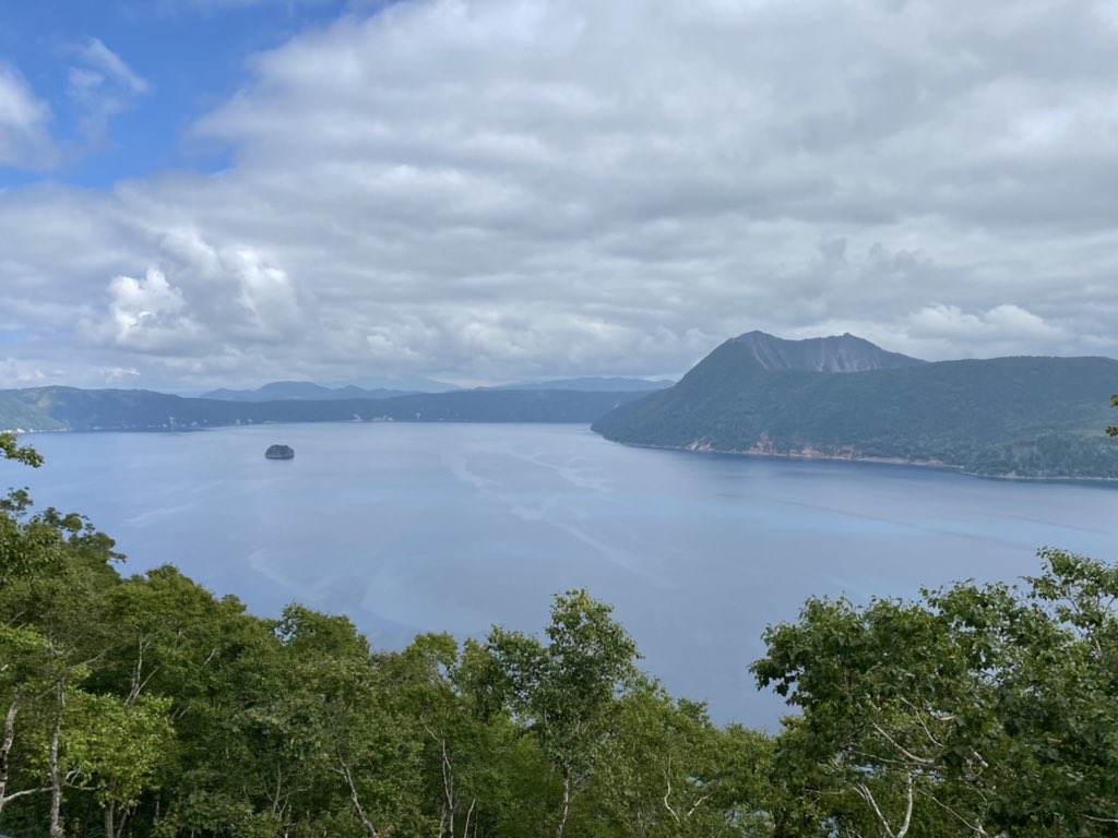 ウツボ Twitterissa 晴れ間の摩周湖 摩周湖 北海道https T Co Gq5vrvwc4c Twitter