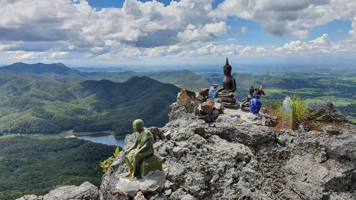 cnxtrailrunning's tweet photo. Priceless views from the top of Doi Nang Moh (ดอยนางเมาะ). Quite an adventure to get there, but worth it!
#pricelessview #ดอยนางเมาะ #chiangmaihikes #chiangmaitrails https://t.co/1hk77uDZwM