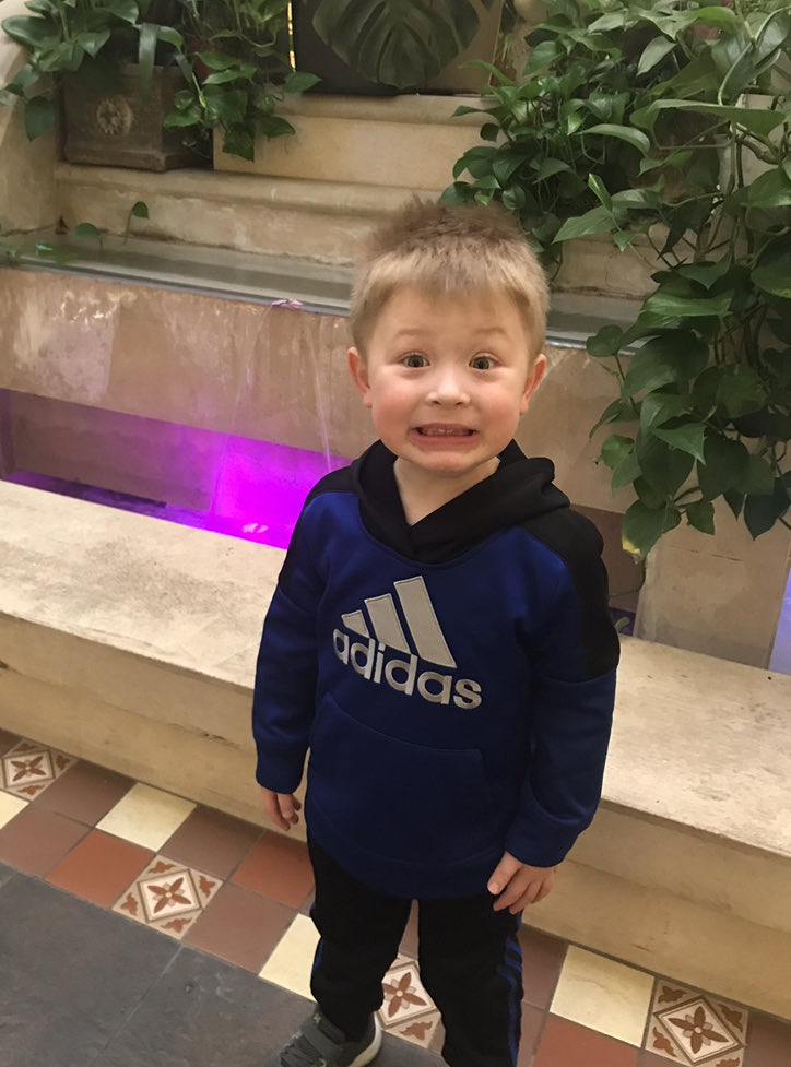 slrossi's tweet photo. Happy 6th birthday Knox!  9/22/15 was a great year!!  Love you! ⁦@taylorleigh_13⁩ https://t.co/0VliA3ESwM