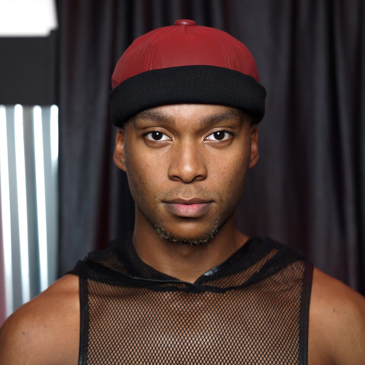 BondMen_'s tweet photo. Featuring TB Bondmen Red Docker Brimless Adjustable Hat. Get yours now here https://t.co/5tmPTzybk3
.
.
.
.
#skullyhat #brimlesshat #tbbondmen #streetfashion #gayfashion #mensfashion #fashion #model #gay #instagay #instalike #follow #gaumen https://t.co/usSmqcnGv8