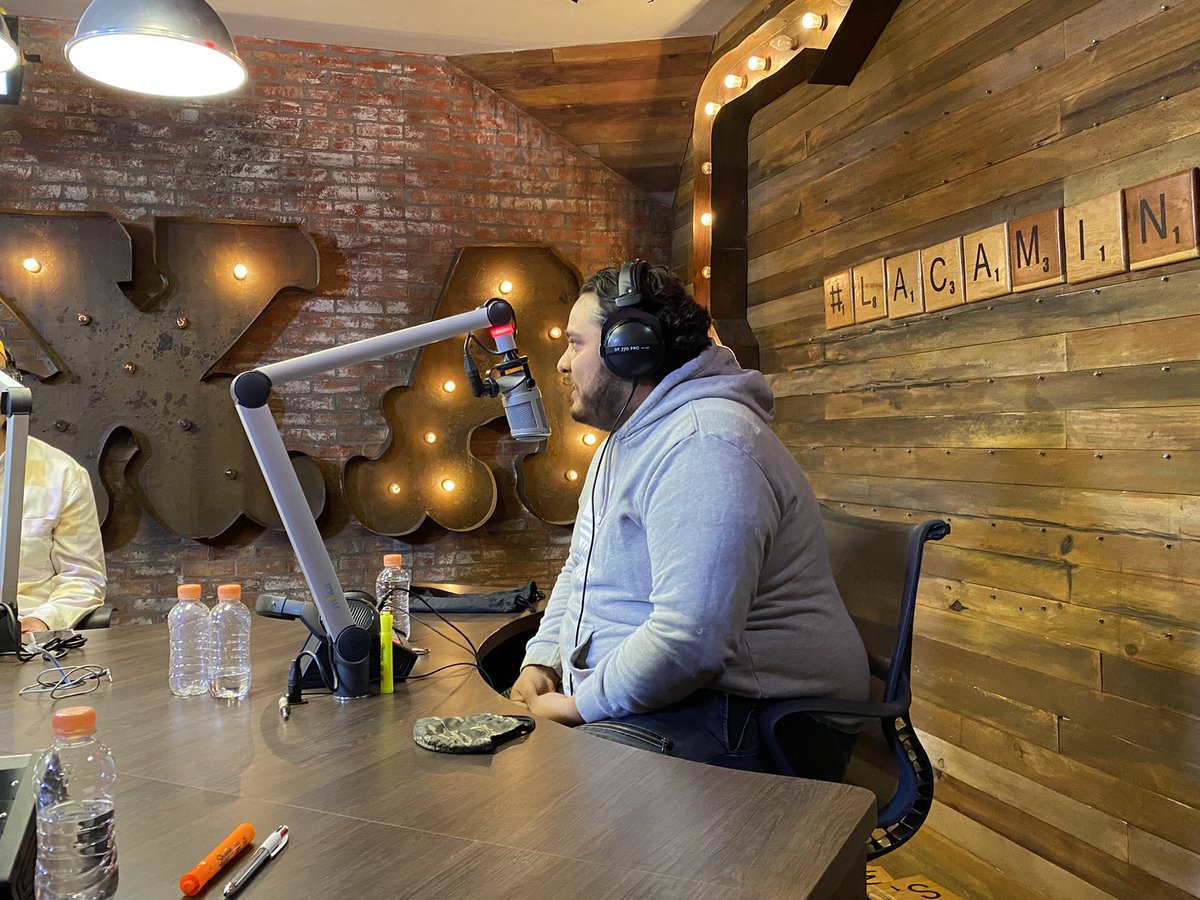 ExaFM's tweet photo. En #LaCaminera 💥 nos acompañan @docstreamgaming y @PolloCervantes 🙌👾 para hablar de #ExaGamers 🤩 @elcapiperez, @Fer_Gay y @fran_hevia 😎
📲https://t.co/N9FMUogVez https://t.co/BpMyys3rzn