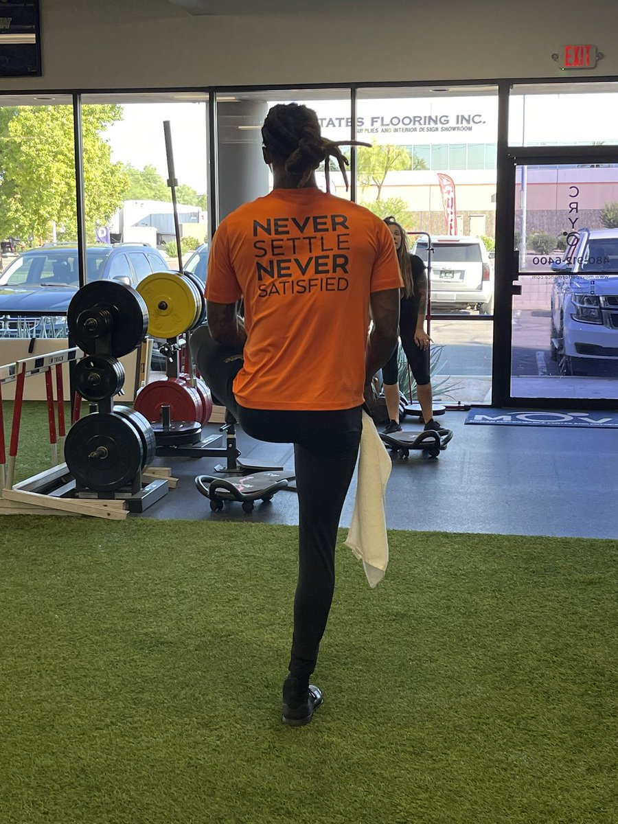 MovePerformance's tweet photo. Dialed In And On Point Is @martavis1212 As He Makes This Comeback Story Happen. I don’t give up on people I get them back, MOVE WITH A PURPOSE BROTHA. @CamCox12 @espn @NFL #move #mindset #haveaplan #choices #mindovervirtuallyeverything #sportsperformance #mentalperformance https://t.co/JXtDUdM6bc