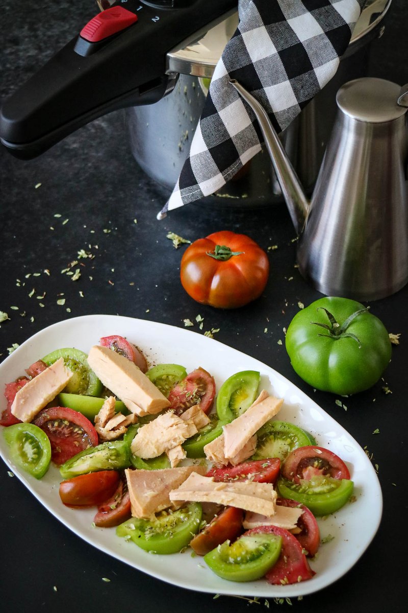 cocinaconbra's tweet image. Septiembre y Octubre son los meses perfectos para preparar nuestras conservas de bonito para todo el año. 

Puedes ver toda la receta en nuestro Blog: cocinaconbra.com/blogs/recetas 

👩‍🍳 @lasrecetasdemj 
#cocinaconbra #ollaexpres #activepro #conservas