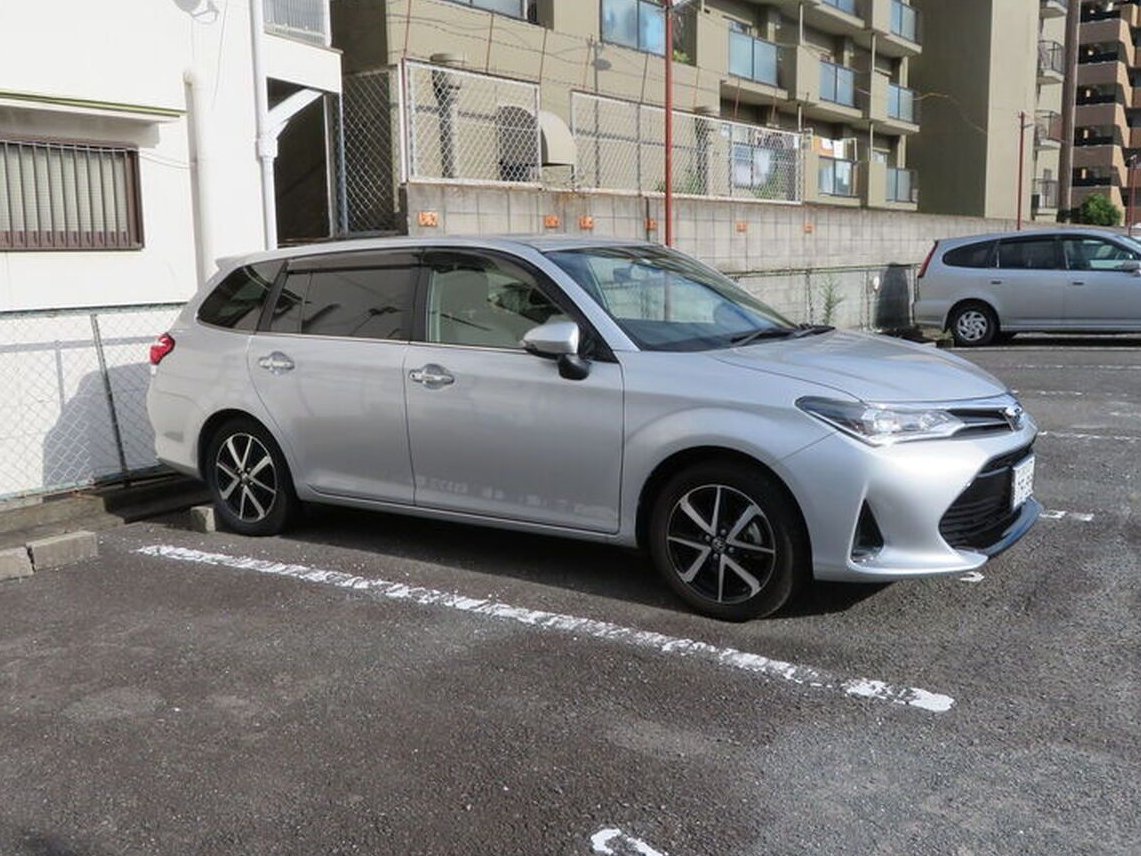 تويتر ヌートリア2号 Cb223s على تويتر 愛車紹介 カローラフィールダーs 1 800 ほぼ商用車 疑似マニュアルミッションが付き 山道でエンブレ効かせてブイブイ走れますｗｗ 現行モデルの廉価版と同じエンジンですが かなり軽量なのであの プロボックス より