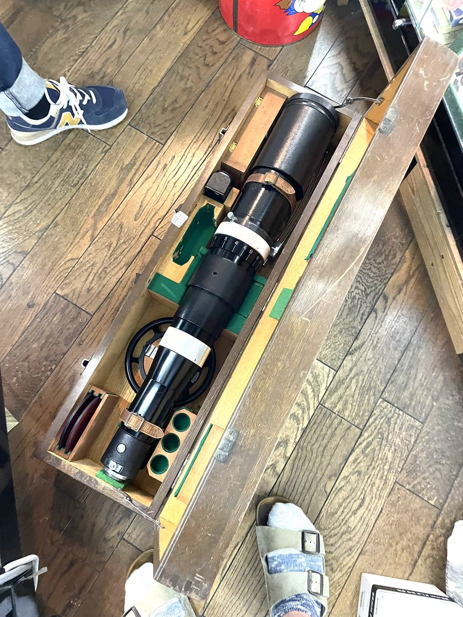 anbnakano's tweet photo. part 3 やっと感染者の数も下降傾向になり
本日、感染対策を行いながら、短時間ですが坂崎さんに搬入していただきました。
お問い合わせはDMでお願い致します。
#坂崎幸之助
#カメラのむさしや
#canonレンズ
#leicamount
#museumpeace
#konicahexanon
#コニカヘキサノン60mmf12
#anbnakano https://t.co/V57rLmRUjc