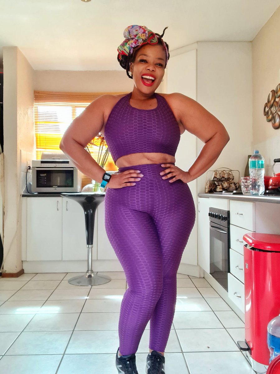 Mihlali_Gqada's tweet photo. September 200km #DONE&DUSTED #MorningGlory #MyHappyPlace #RunningWithTumiSole #FetchYourBody2021 #WednesdayMotivation #wednesdaythought #SheRuns #ASlowChubbyRunner #ChuuuuMaRadebe https://t.co/04SYsLblWM