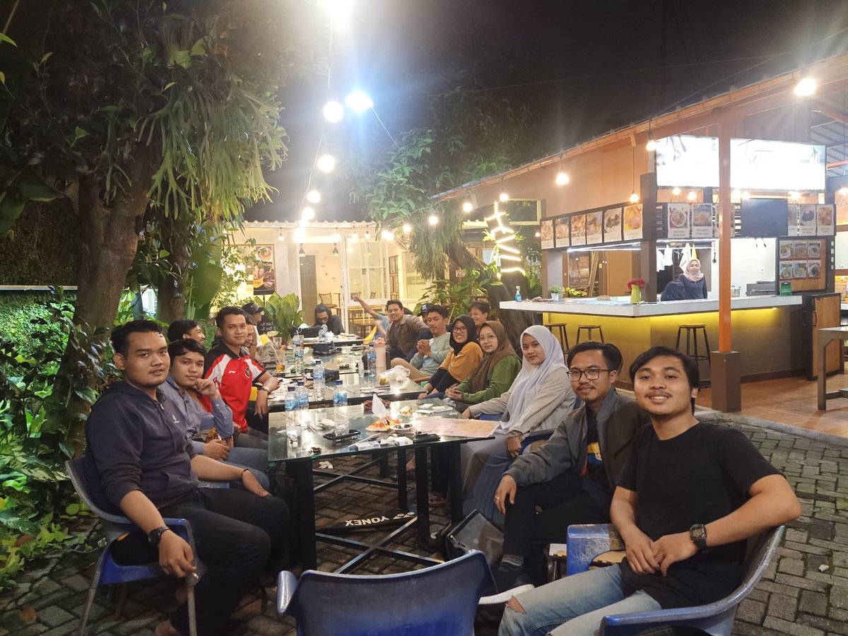 Menikmati khas kuliner di pinggiran ibu kota bersama kader2 lintas angkatan