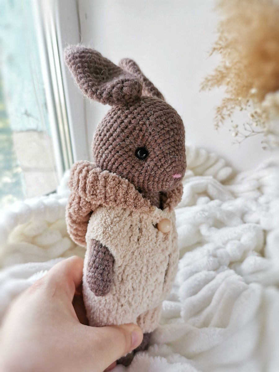 leo's plushie bot !! tweet media