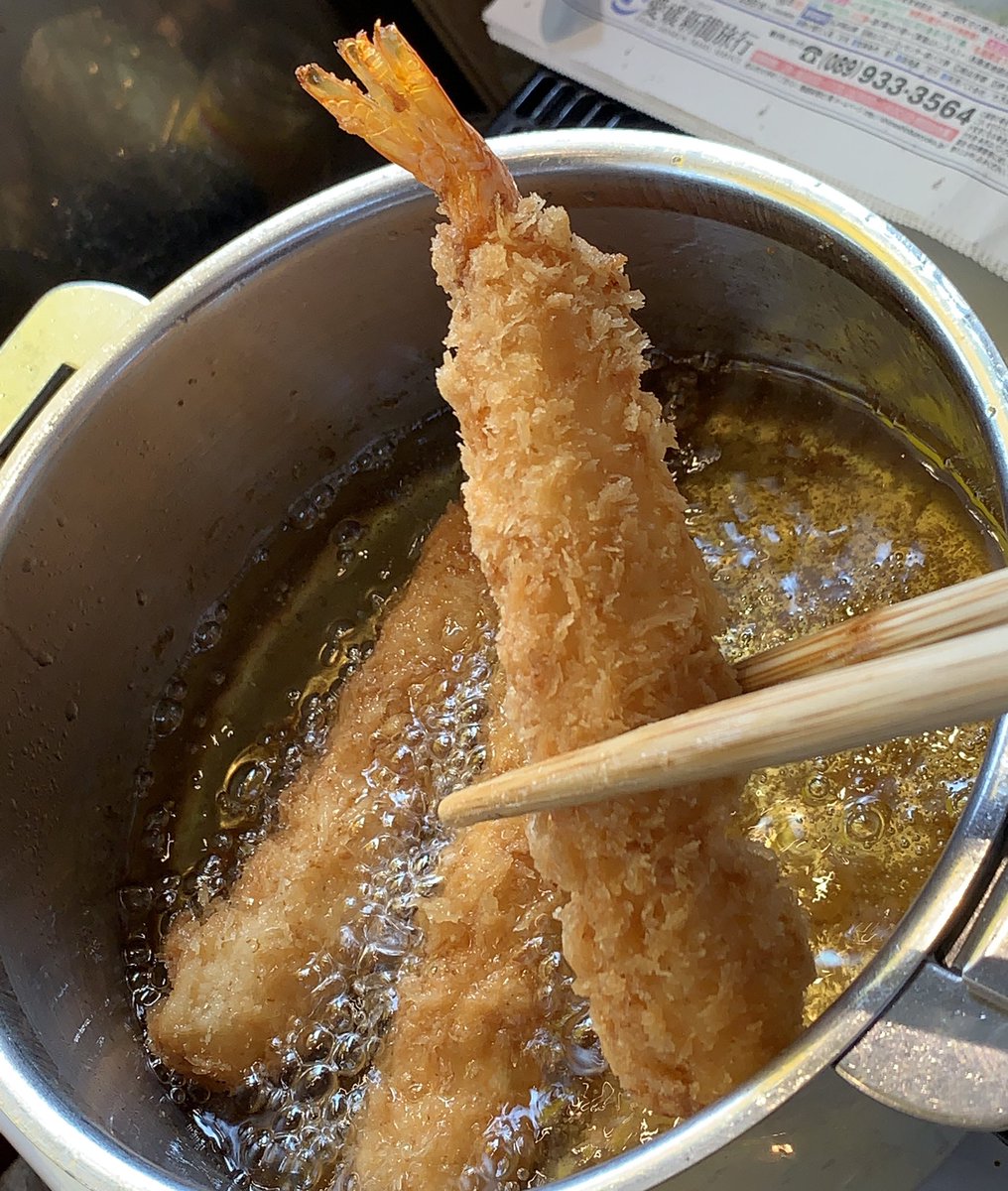 hs_1966_'s tweet photo. @hyper_pistachio ジャンボ海老フライ食べるよ🍤 https://t.co/UczQmPymMs