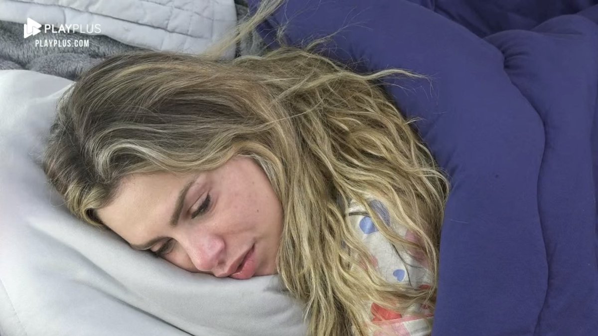 erikaschneider's tweet image. A carinha de tanto chorar 😭♥️