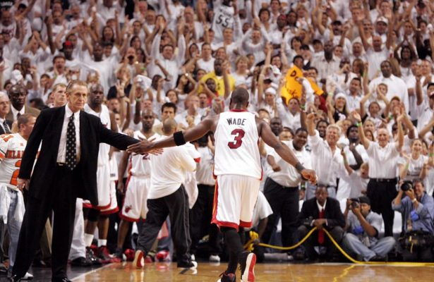 TradeVucevic's tweet photo. Dwyane Wade, first 46 games of the 07 season (before injury):

28.8 Pts
7.9 Ast
4.8 Rebs
2.1 Stl
1.3 Blk
58.9% TS (+4.8)

Best player itw when healthy? https://t.co/hvmR9P3iS8