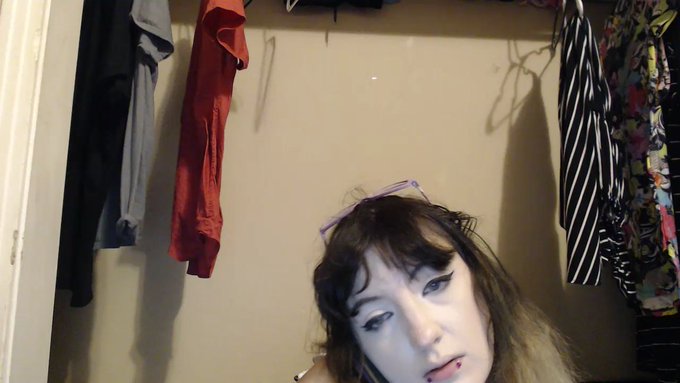 I'm online @MyFreeCams! #onmfc #littlelunarlove #lunaflowers #kawaiicyberheaux  https://t.co/ZKKVUtlxq2<a class="tags" href="/tag/myfreecams">@myfreecams</a><a href="/tag/onmfc"class="tags">#onmfc</a><a href="/tag/littlelunarlove"class="tags">#littlelunarlove</a><a href="/tag/lunaflowers"class="tags"><span>#lunaflowers</span></a><a href="/tag/kawaiicyberheaux"class="tags"><span>#kawaiicyberheaux</span></a>