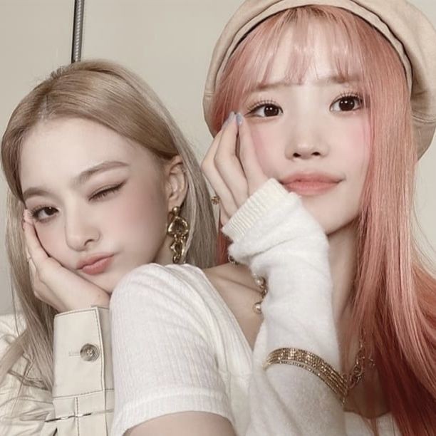 skizfromis's tweet image. best friends!