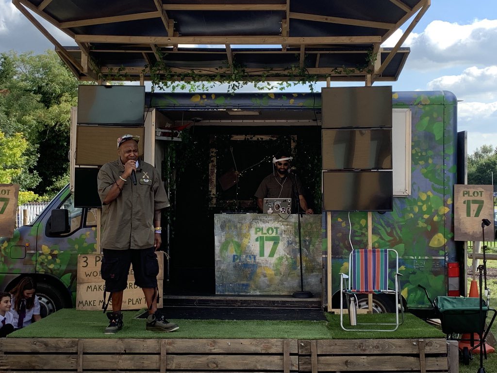 HPABeckenham's tweet photo. KS2 enjoyed a music festival session listening to some hip-hop with an Eco message. Thank you to @ApplesAndSnakes #plot17 for reminding us all to look after our planet in such a fun way ๐ ๐ชด ๐ https://t.co/argpYwWkft