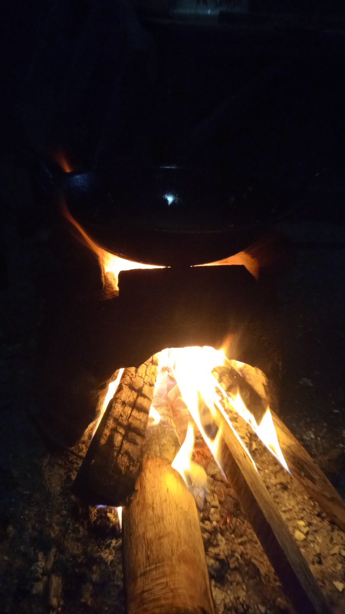 Bicara DEMOKRASI
tapi abai
SUPREMASI HUKUM

Aaaanehhhh.... 

#demokrasikadroen