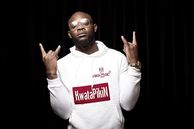 MPCInsights's tweet photo. With the release of 'FEEL' on Youtube @kosy007 demonstrates his eternal love for Afrobeat music
produce by #KinGunz #Afrorap #Afrobeat #afrogrimmusic #Bigmantinzmusic @youtubemusic #musicpromotionclub
Watch this amazing afrobeat music video here: https://t.co/IaIzqmKDXD https://t.co/ord2SONAFZ