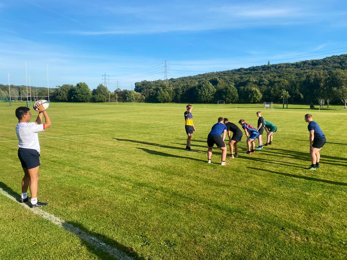 WGRugby's tweet image. Great to see our 1st XV line-out forwards helping to prepare our U16s squad for the game vs Sedbergh today #OneProgramme