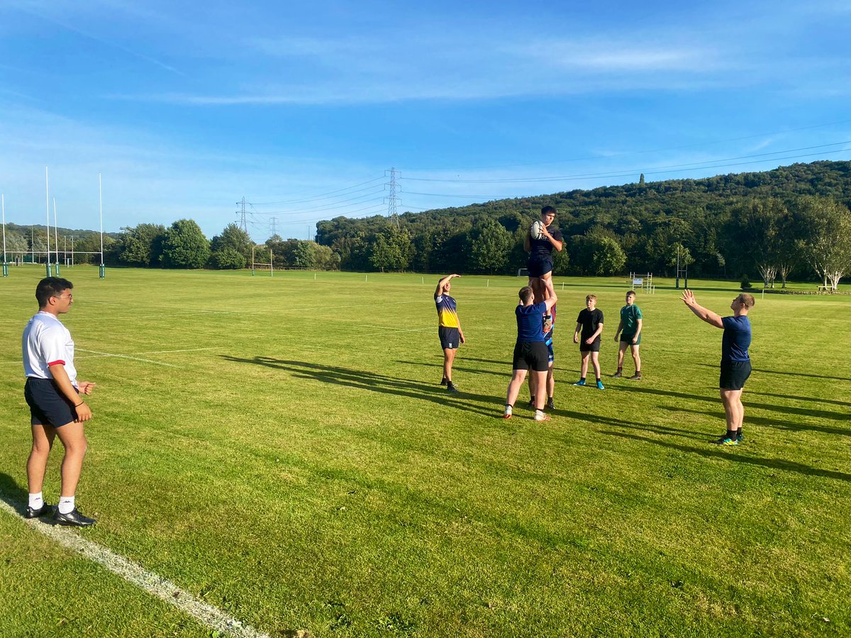 WGRugby's tweet image. Great to see our 1st XV line-out forwards helping to prepare our U16s squad for the game vs Sedbergh today #OneProgramme