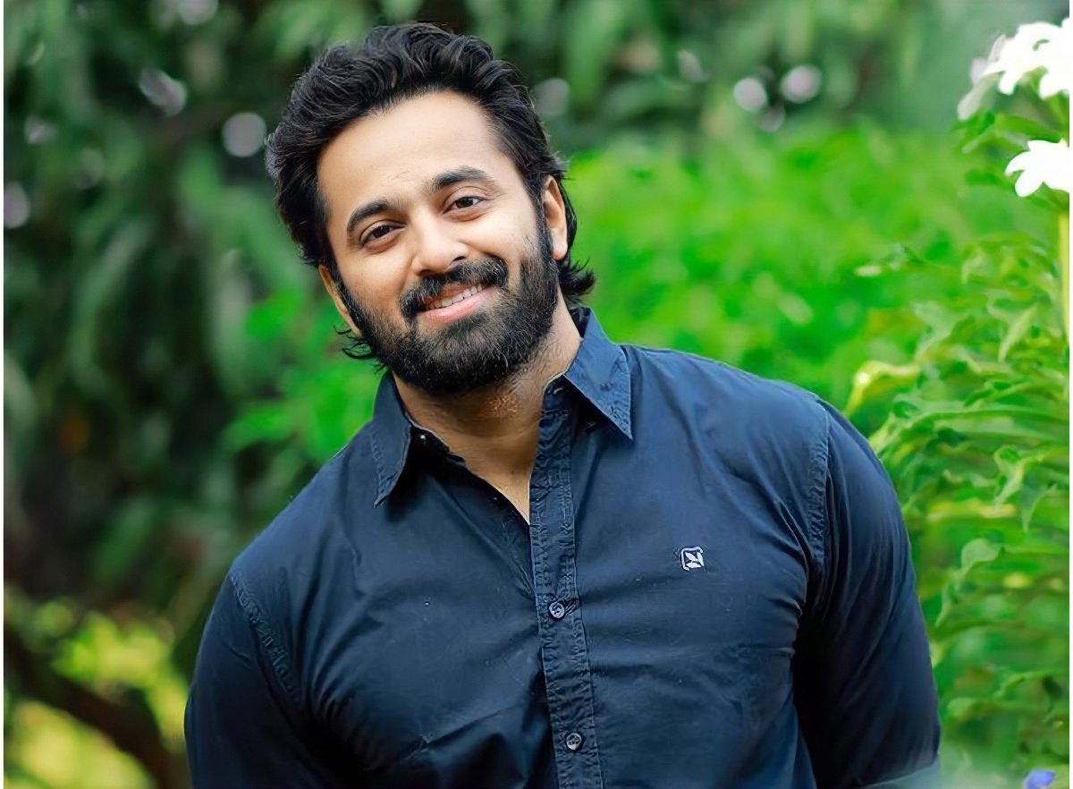 Happy Birthday Unni Mukundan! 
@Iamunnimukundan #HBDUnniMukundan