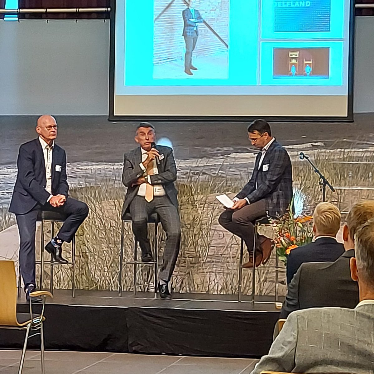 In gesprek met wethouder Albert Abee #gemeentewestland en Frank ten Have #gemeentemiddendelfland tijdens #mo21 #vnoncwwest